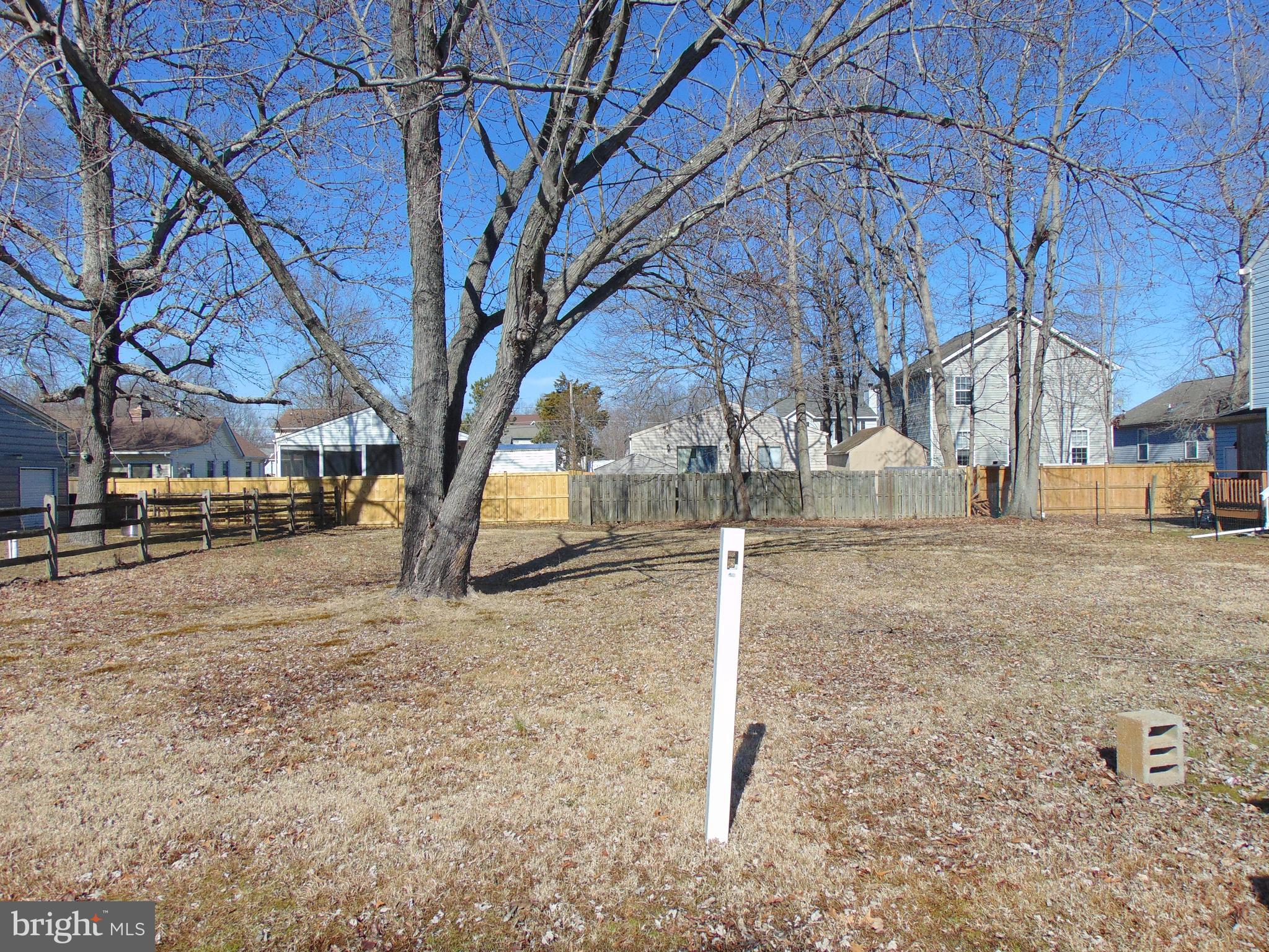 CEDARHURST ON THE BAY - Land