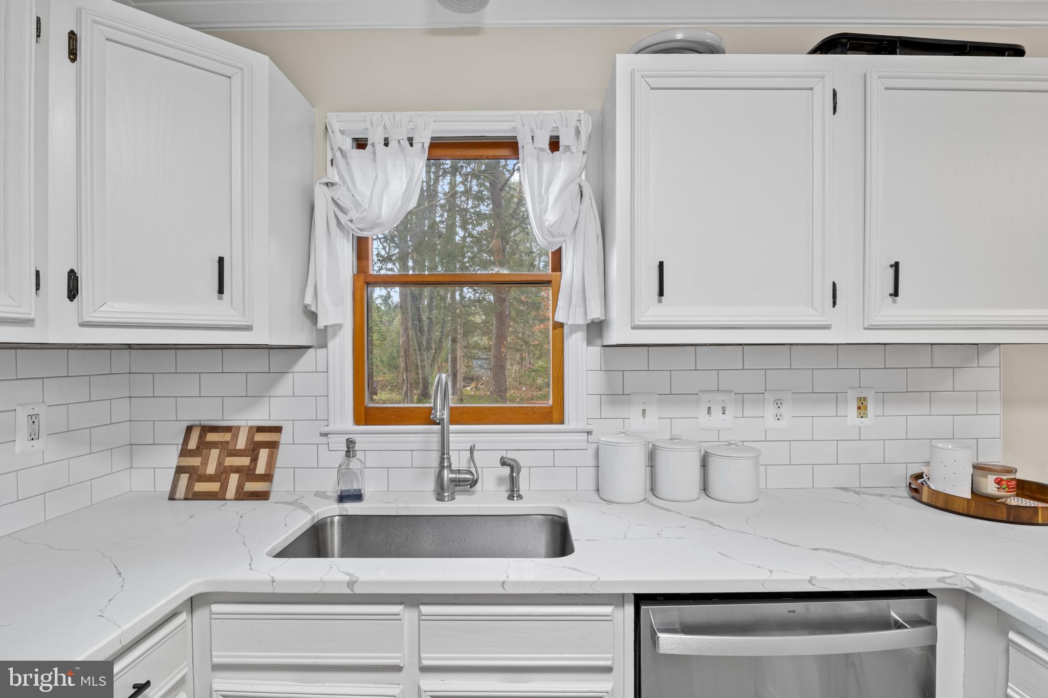 LAKE OF THE WOODS - Residential