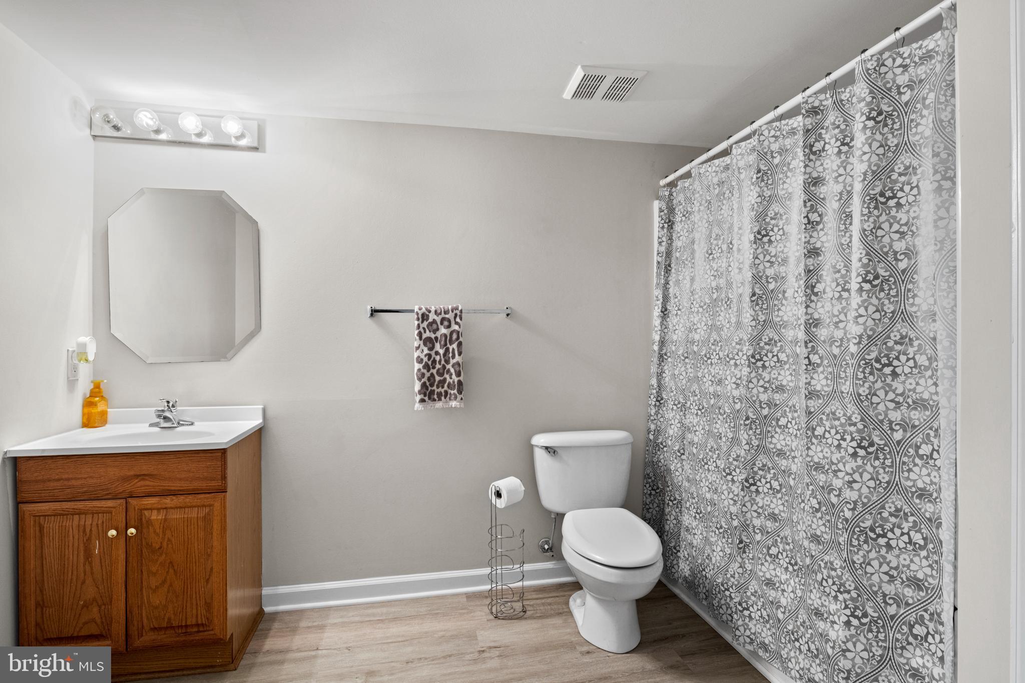 LAKE OF THE WOODS - Residential