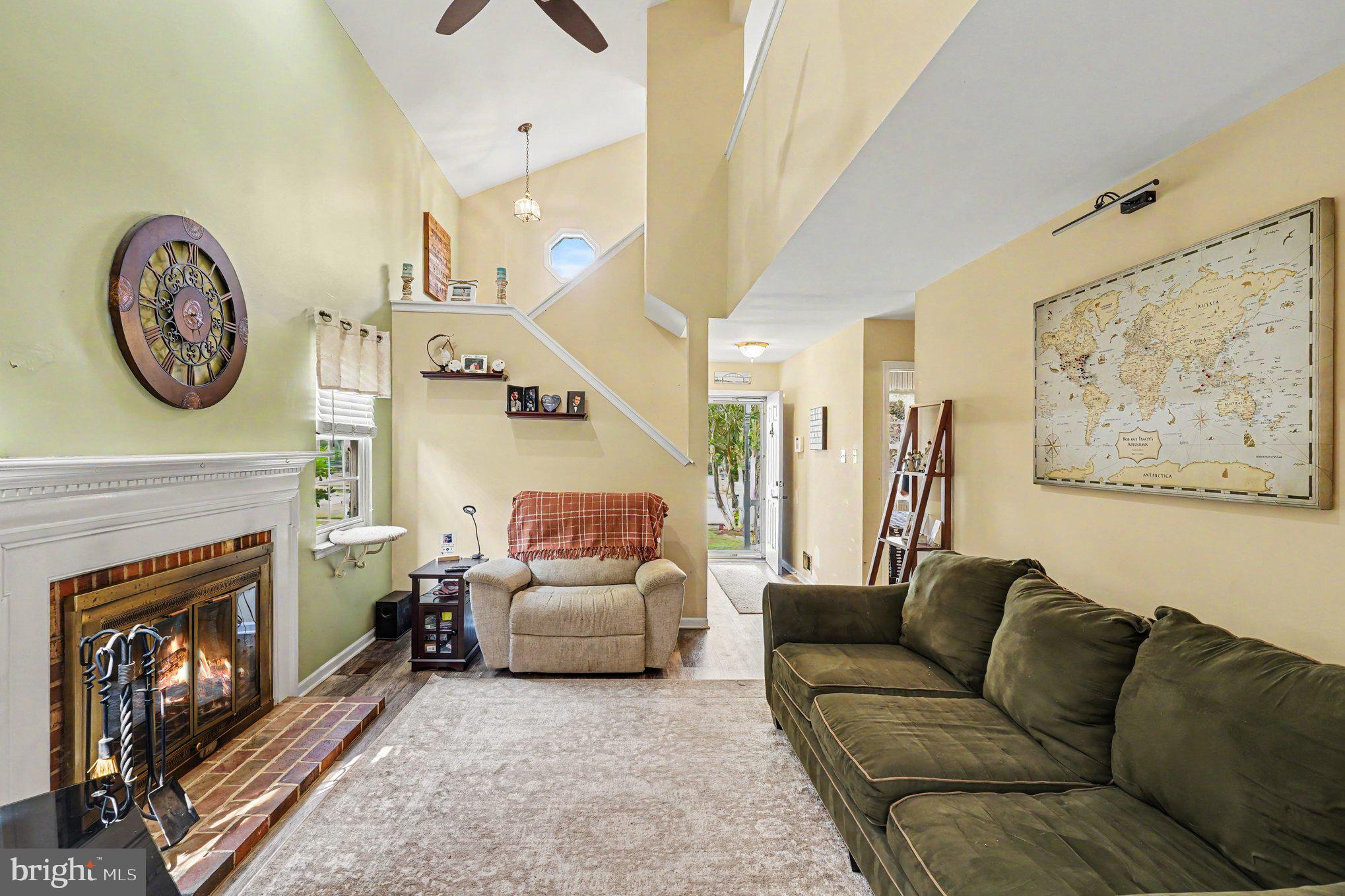 37 HAWTHORNE AVENUE