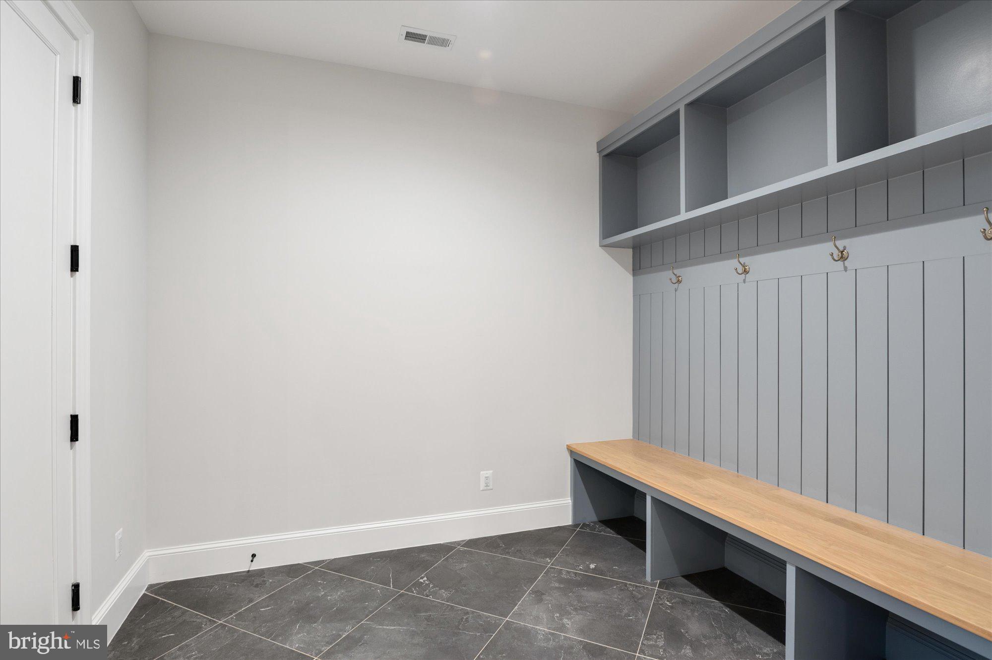 POTOMAC HILLS - Residential