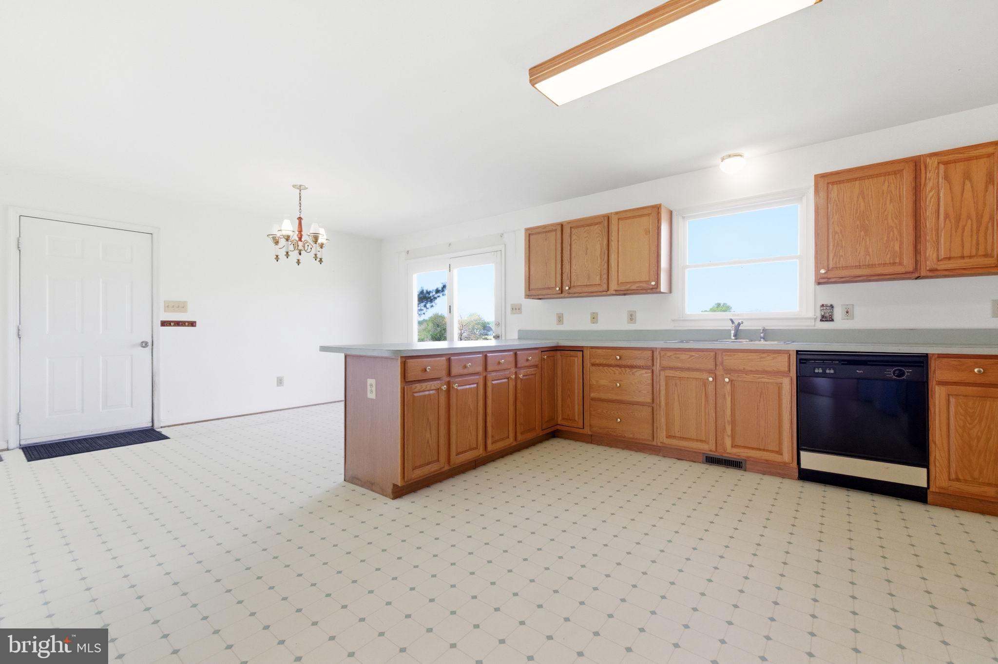 4004 INDIAN RUN ROAD