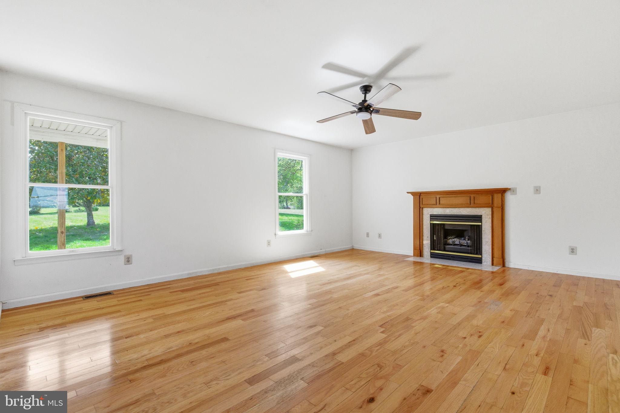 4004 INDIAN RUN ROAD