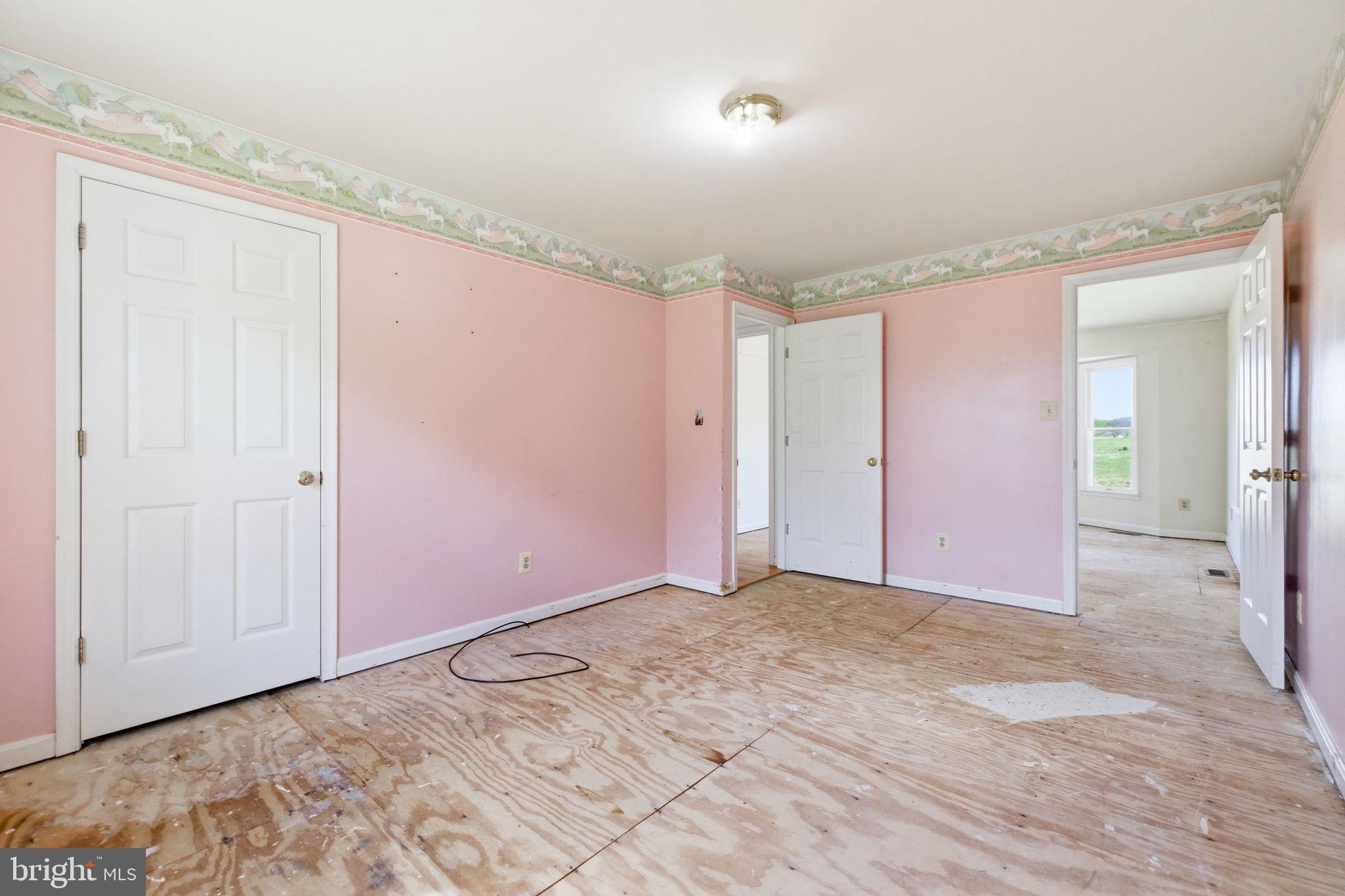 INDIAN RUN ESTATES - Residential