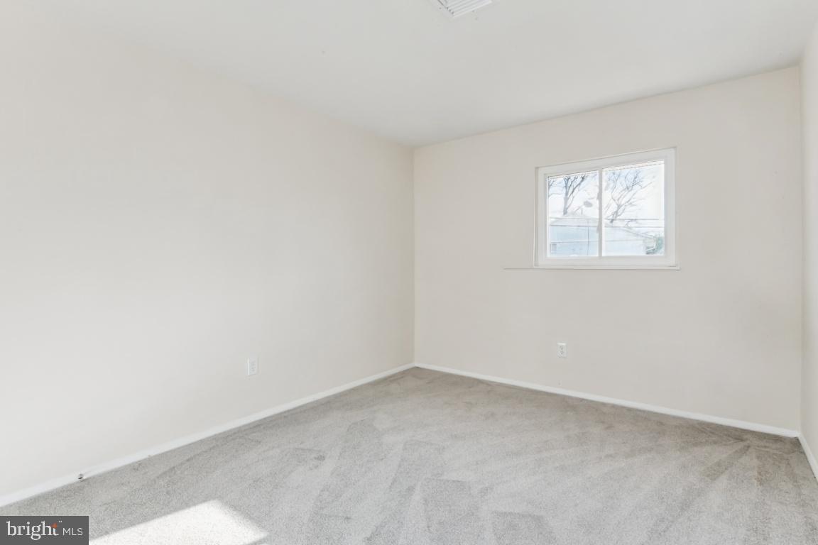 HOLLY PARK - Residential