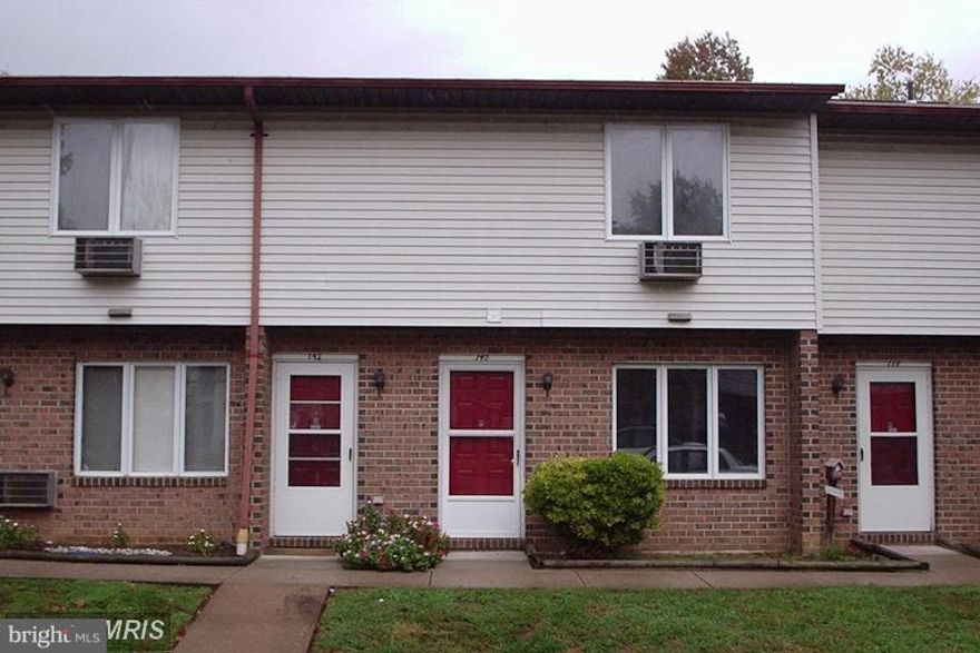 1 BR RENTAL IN DOWNTOWN BEL AIR AVAILABLE IMMEDIATELY. CONVENIENT LOCATION ALLOWS WALKING TO SHOPS, RESTAURANTS, GROCERY, ETC. TENANT RESPONSIBLE FOR WATER AND SEWER BILL. JUST USE APPLICATION AND LEASE