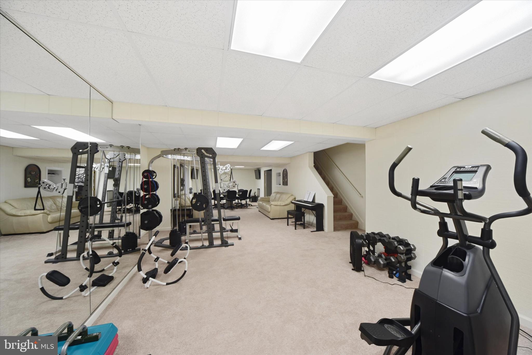 ENCLAVE - Residential