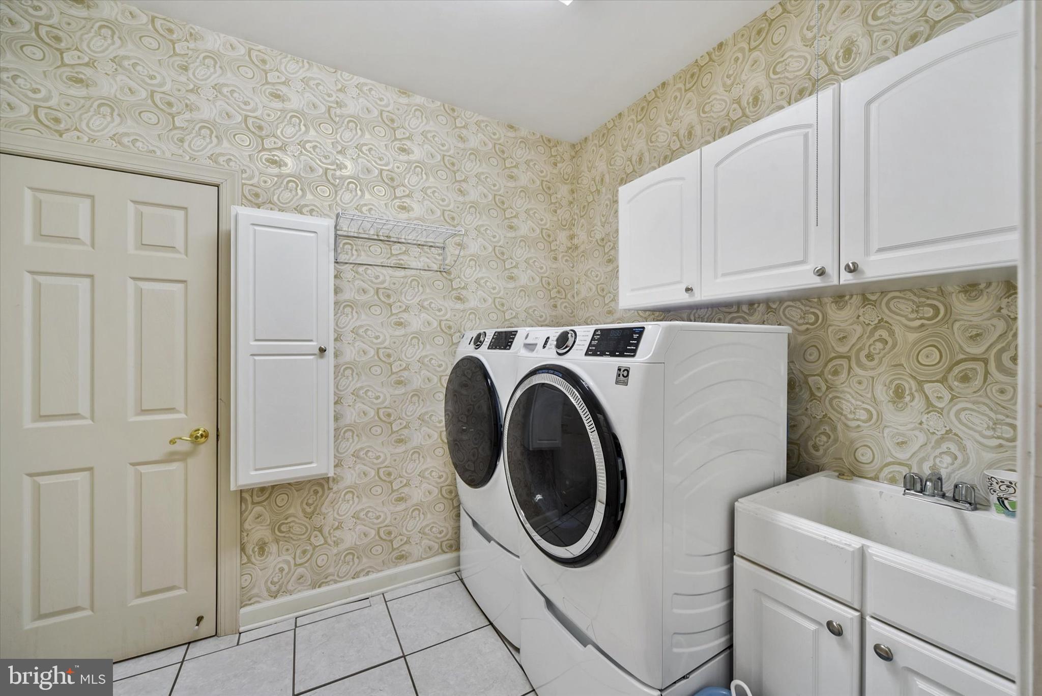 ENCLAVE - Residential