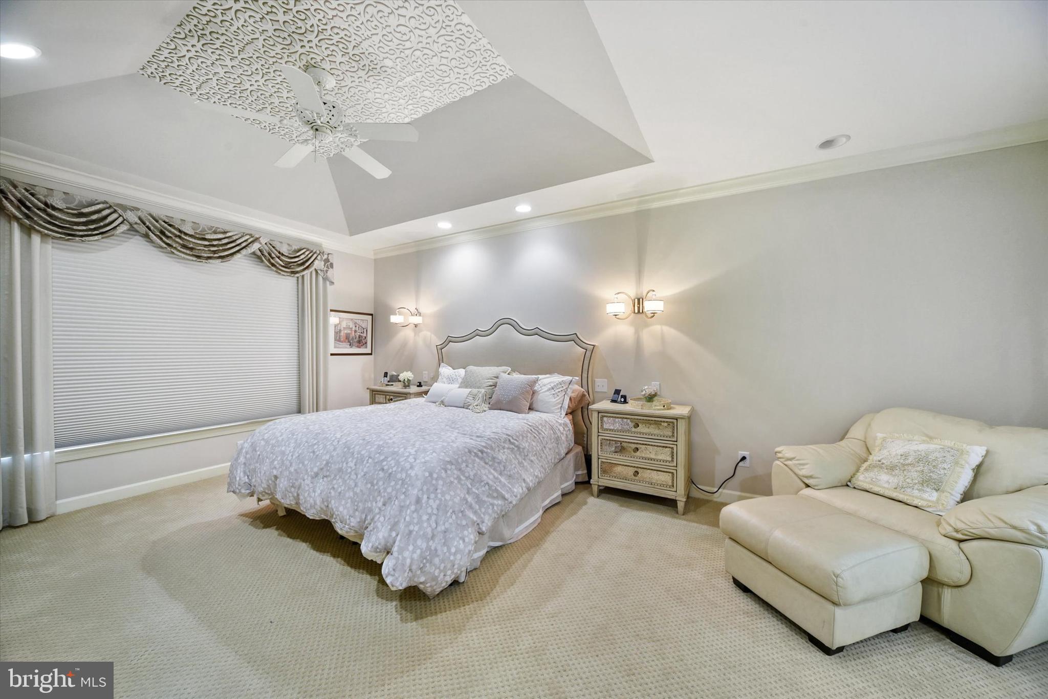 ENCLAVE - Residential