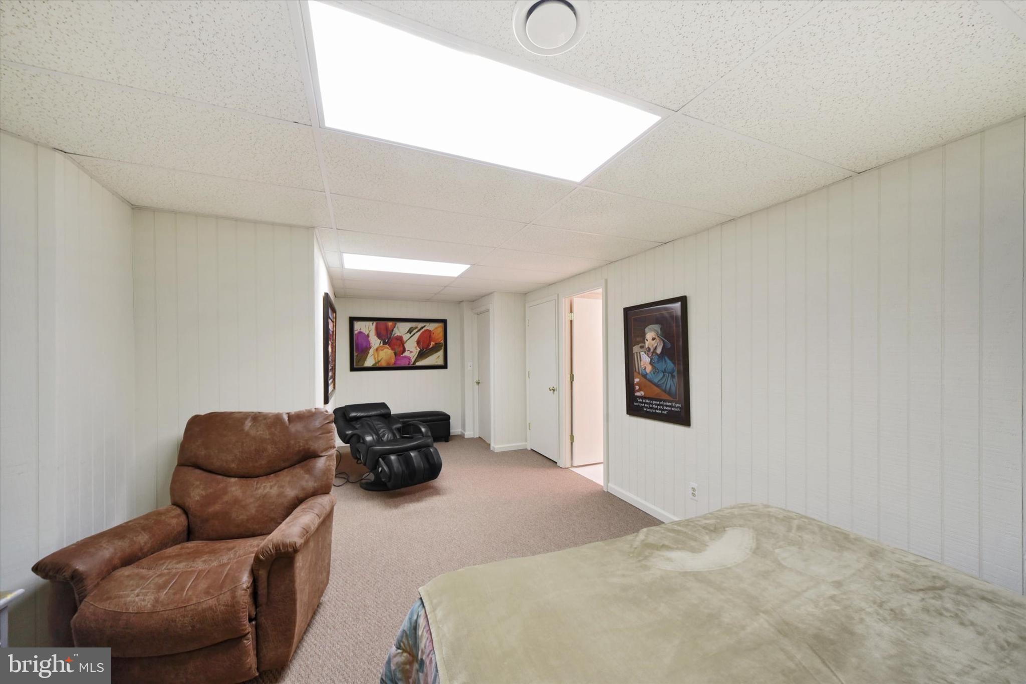 ENCLAVE - Residential