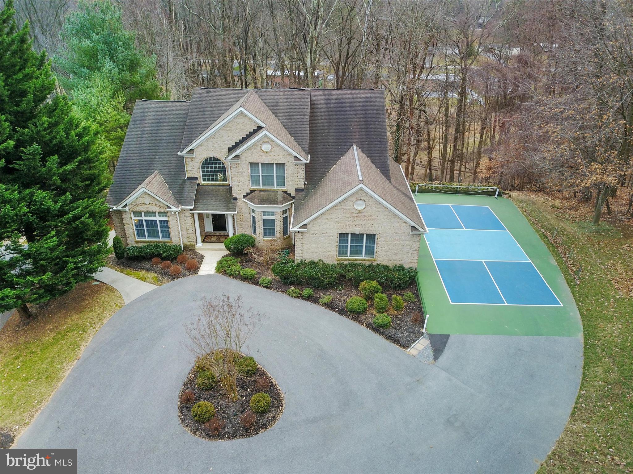 ENCLAVE - Residential