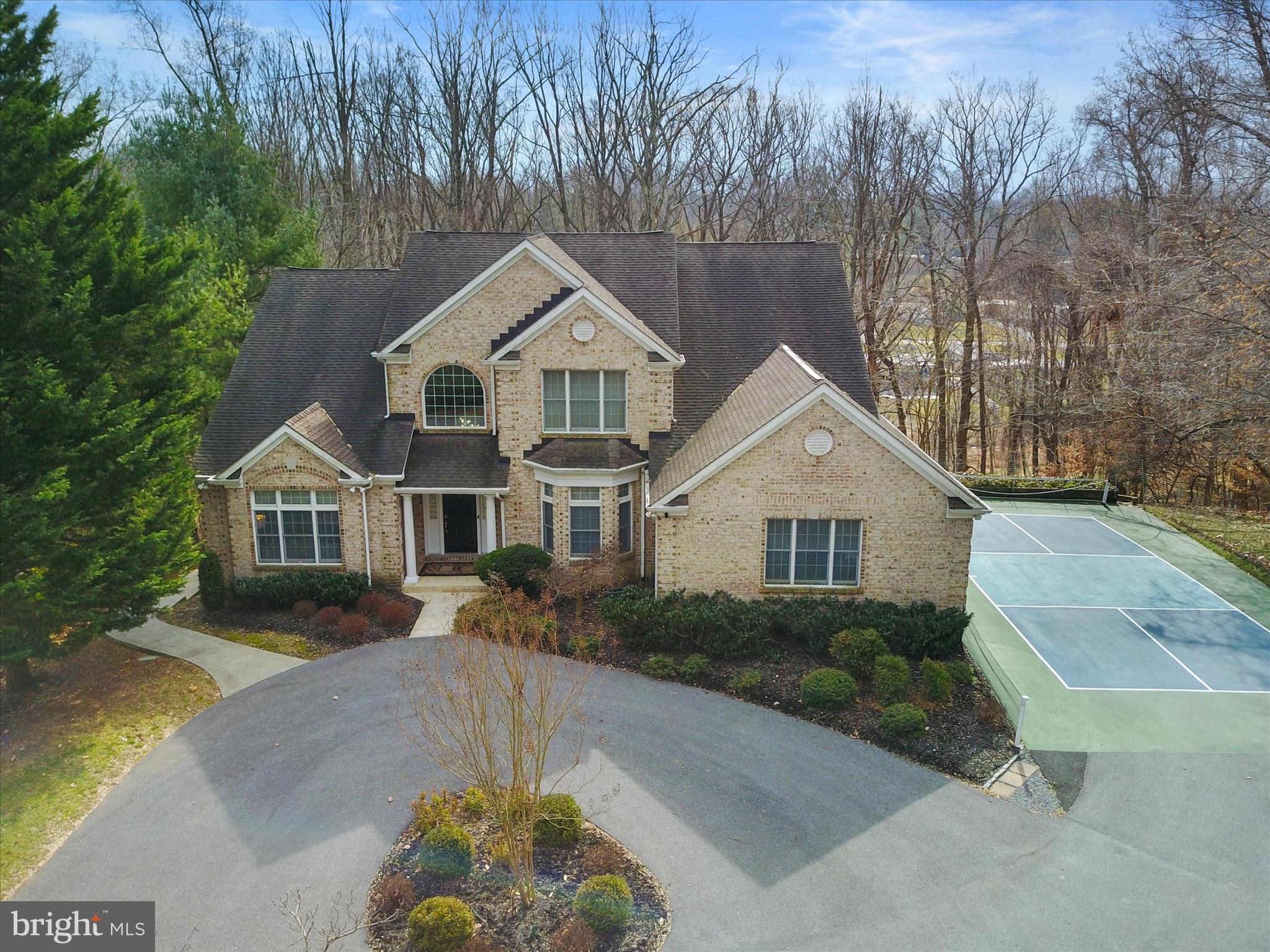 ENCLAVE - Residential