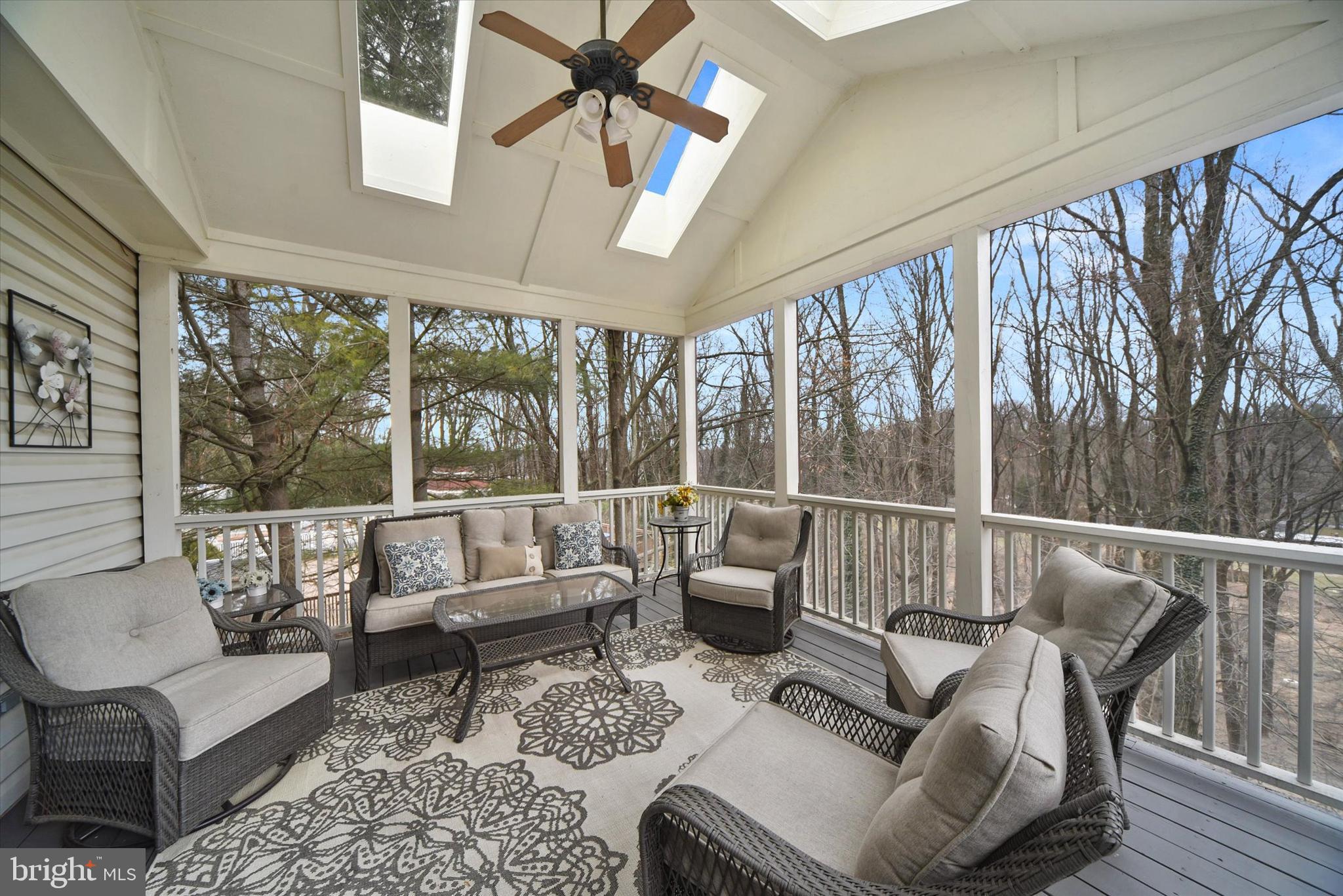 ENCLAVE - Residential