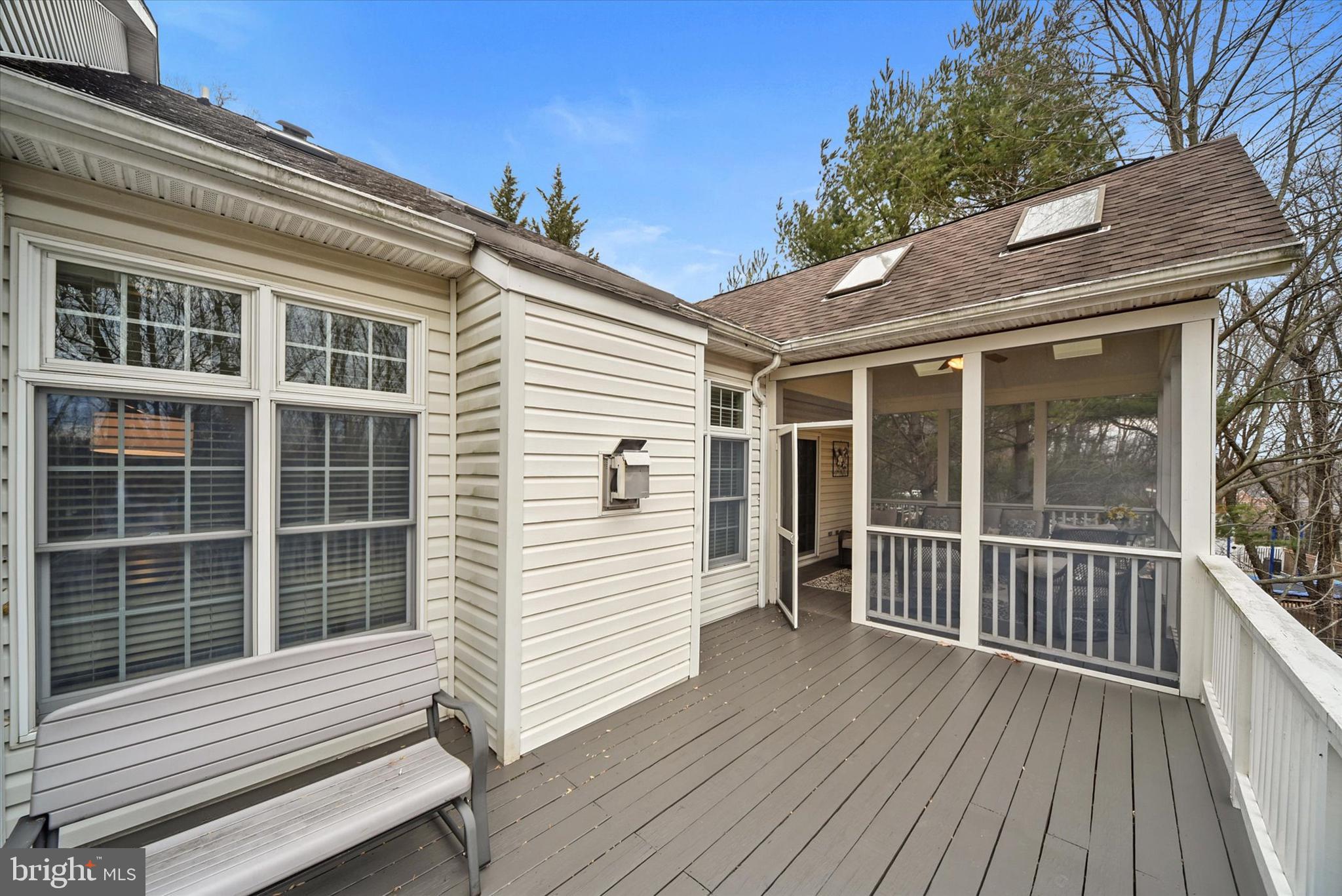 ENCLAVE - Residential