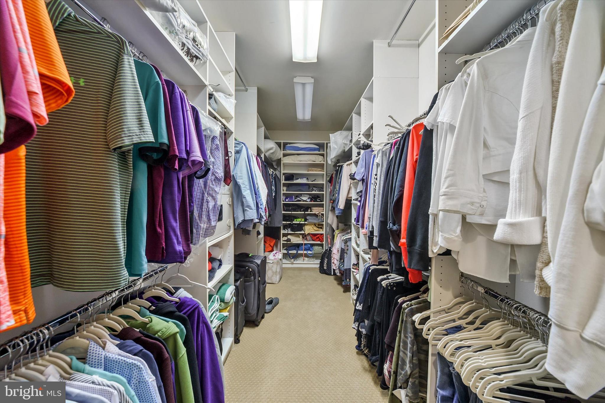 ENCLAVE - Residential