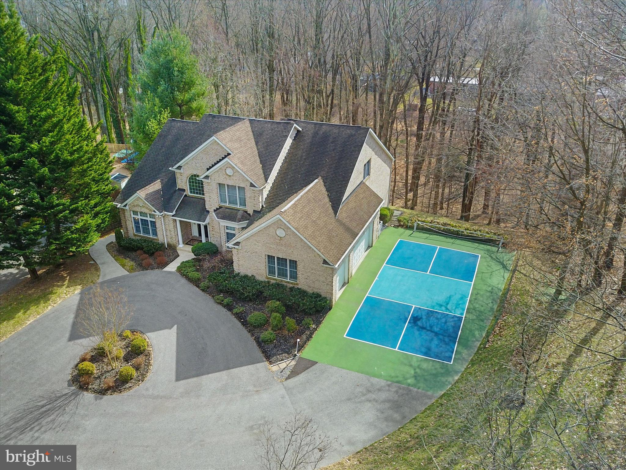 ENCLAVE - Residential