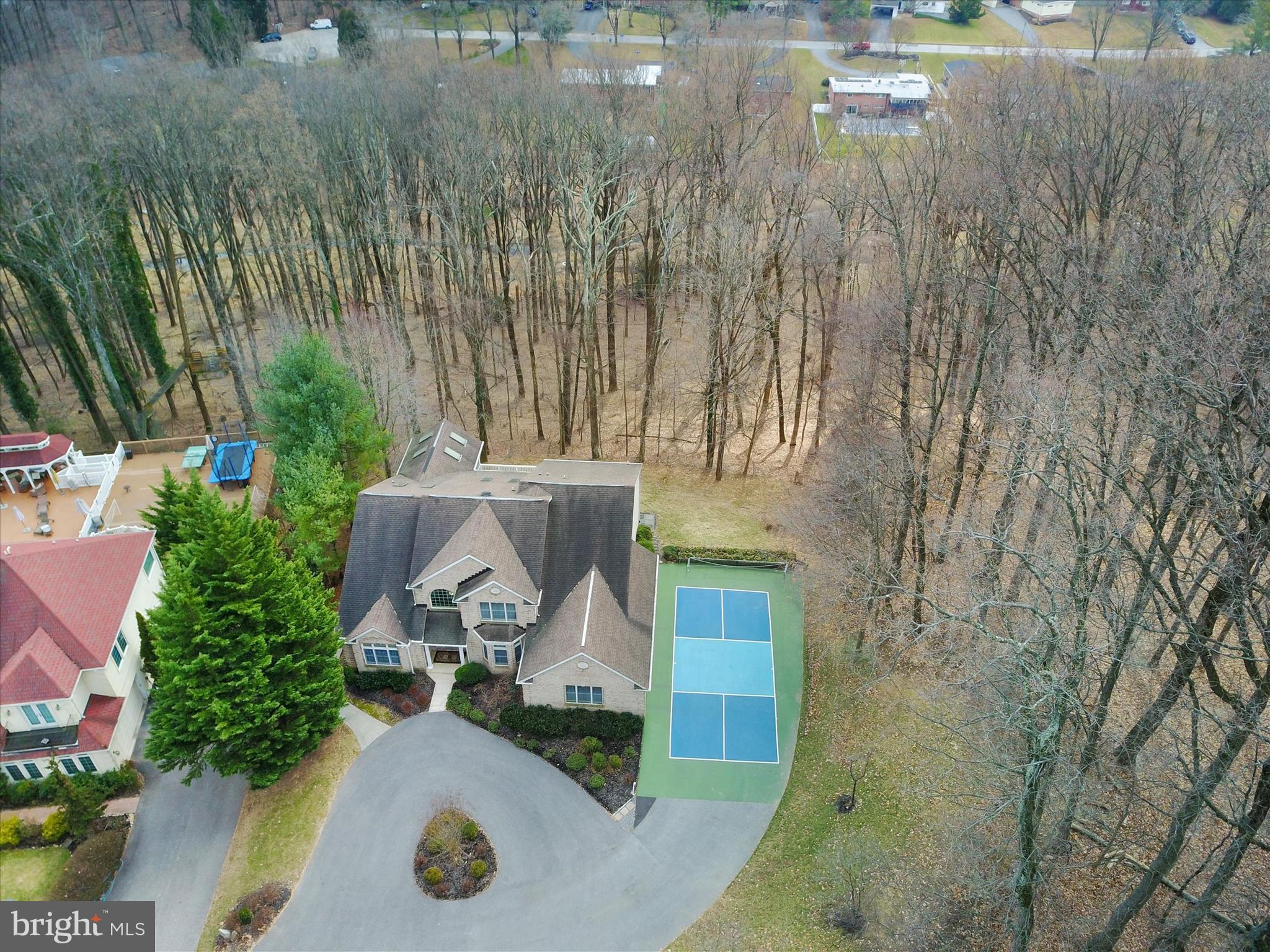 ENCLAVE - Residential