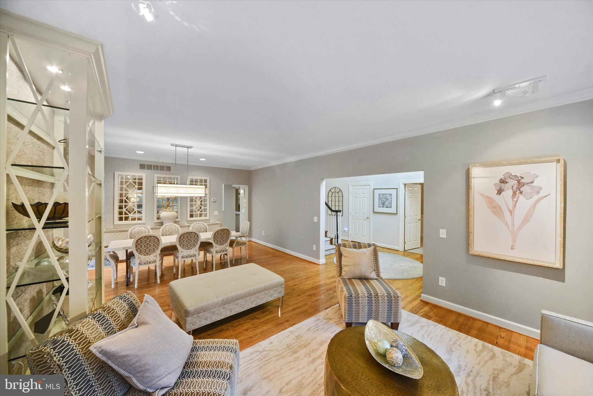 ENCLAVE - Residential