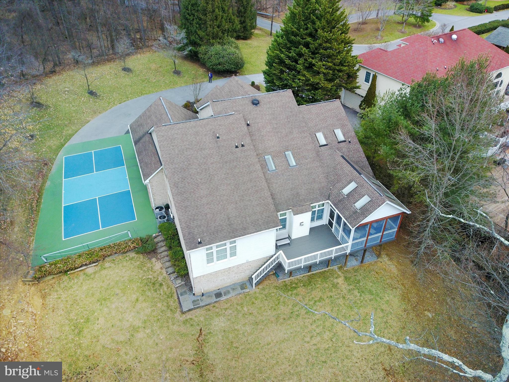 ENCLAVE - Residential