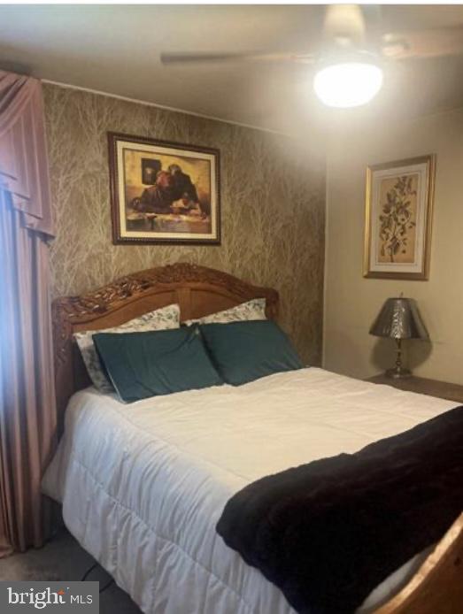 STRAWBERRY HILL - Residential