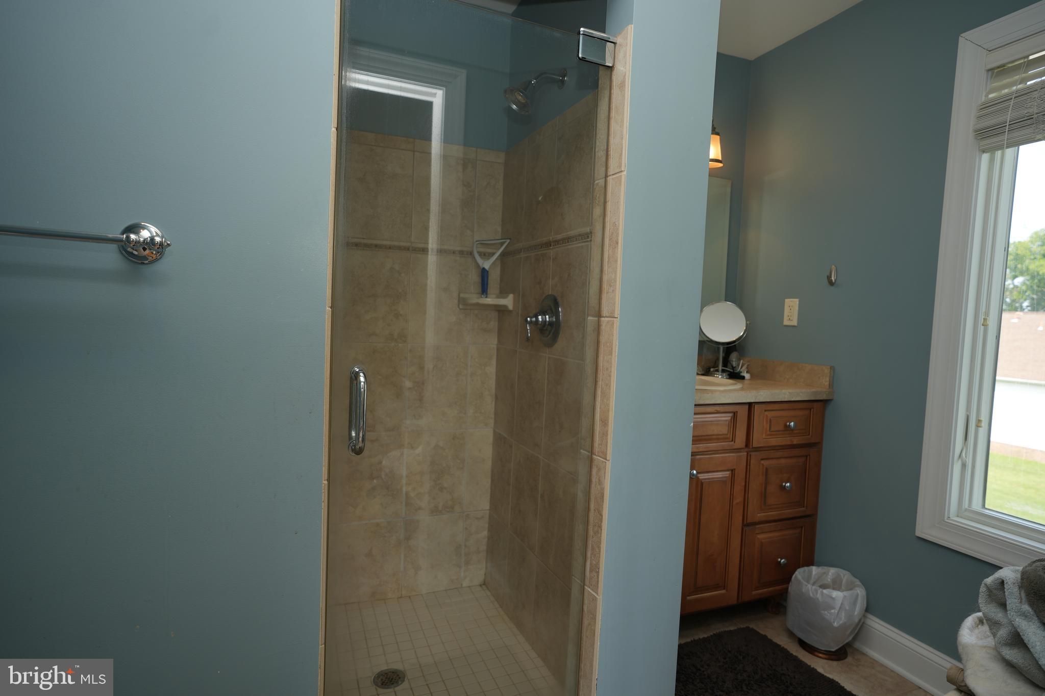 SOLOMONS ISLAND - Commercial Sale