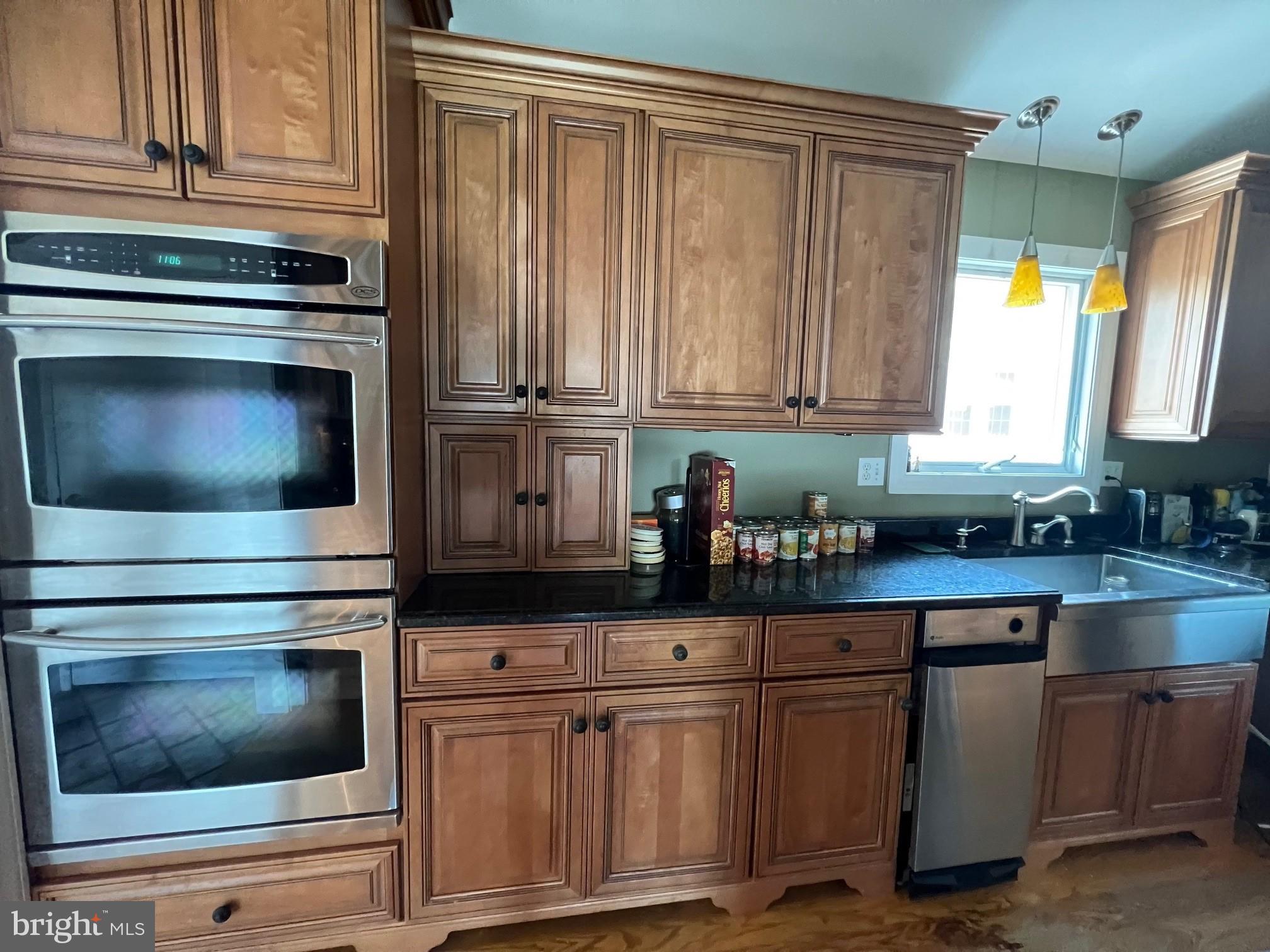 SOLOMONS ISLAND - Commercial Sale