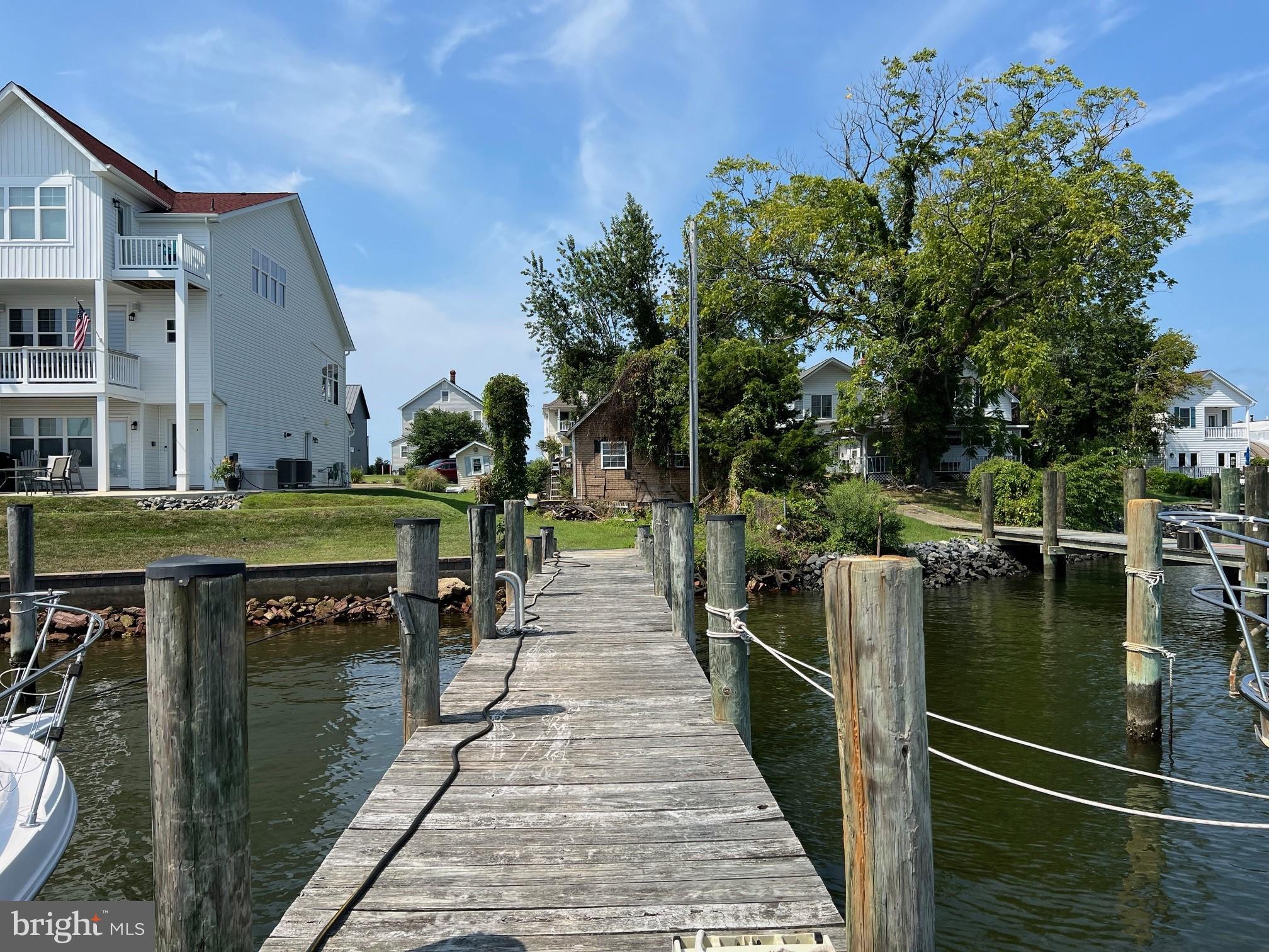 SOLOMONS ISLAND - Commercial Sale