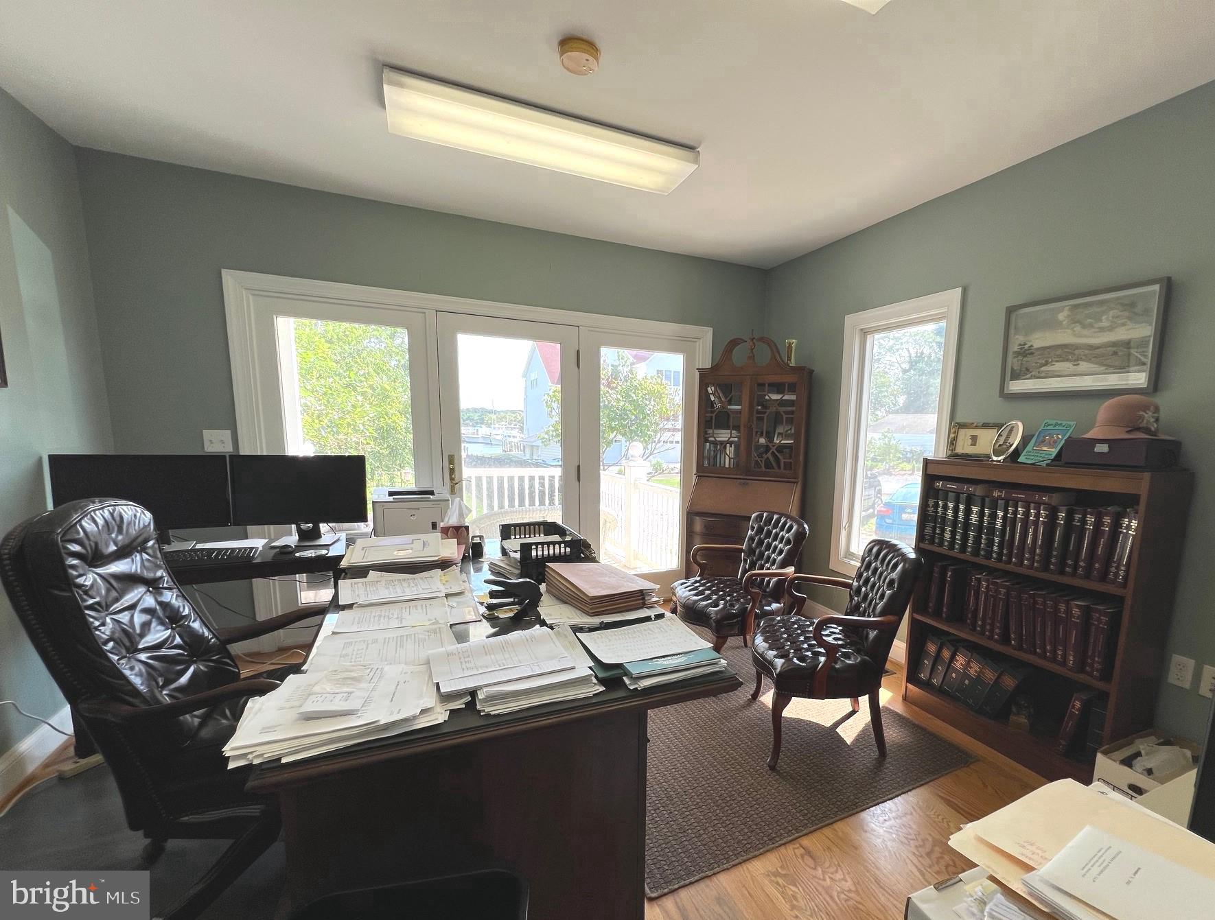 SOLOMONS ISLAND - Commercial Sale