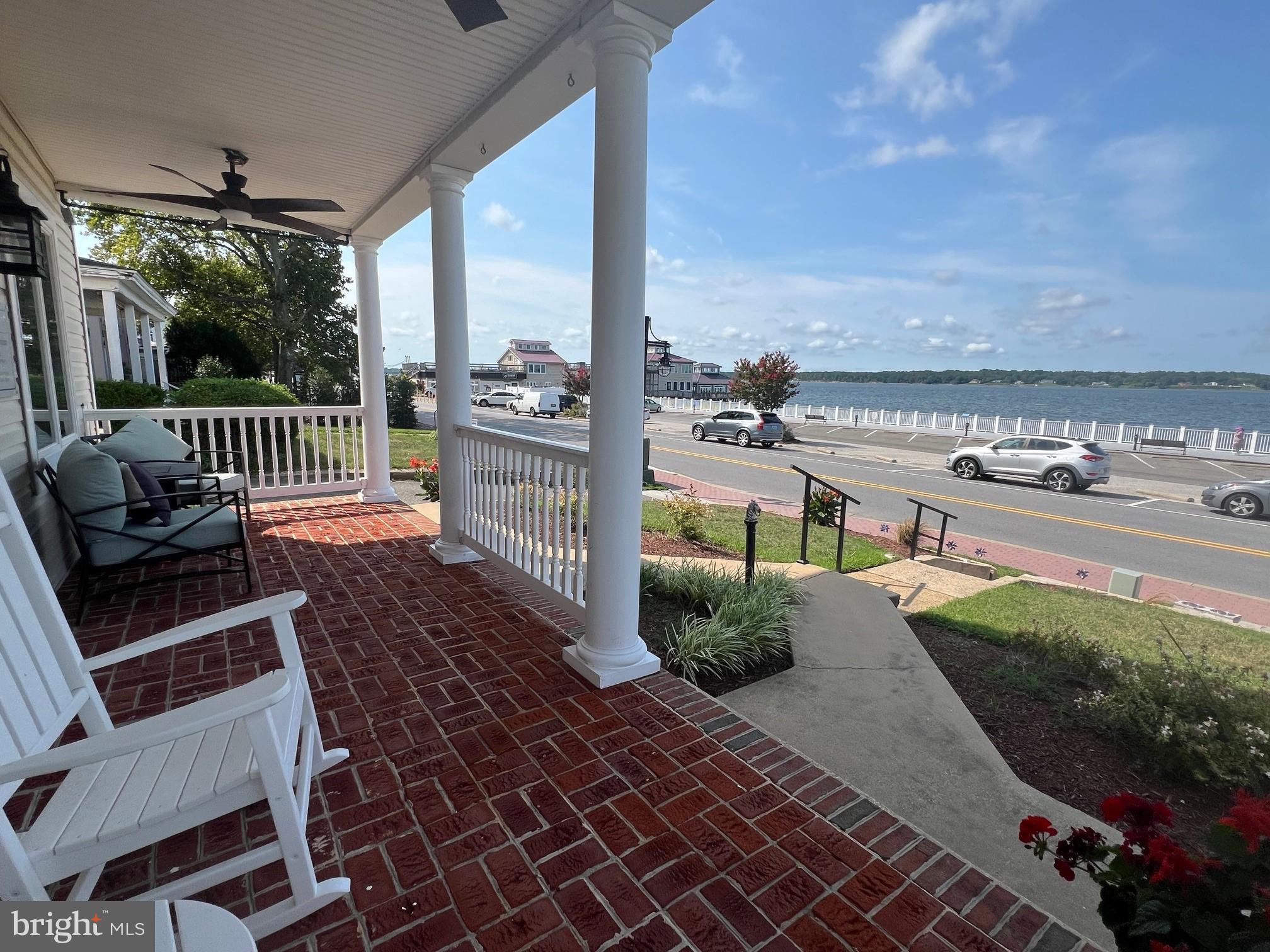 SOLOMONS ISLAND - Commercial Sale