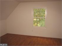 LAKE LAND - Residential Lease