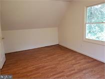 LAKE LAND - Residential Lease