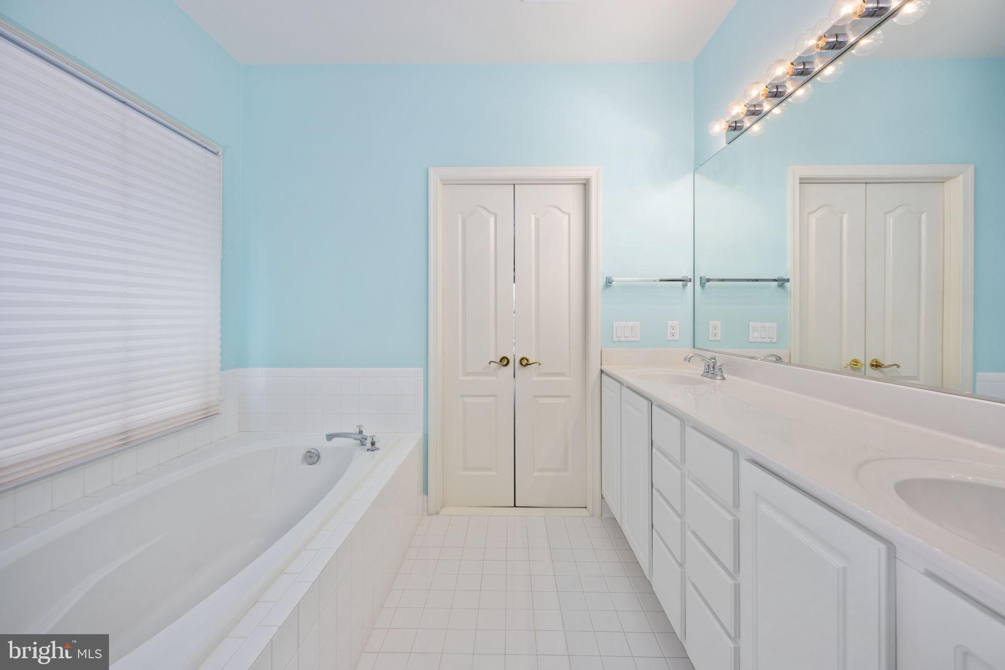 FALLS RUN - Residential