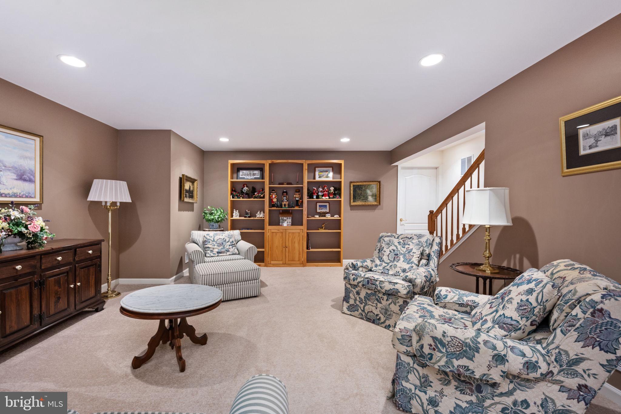 FALLS RUN - Residential