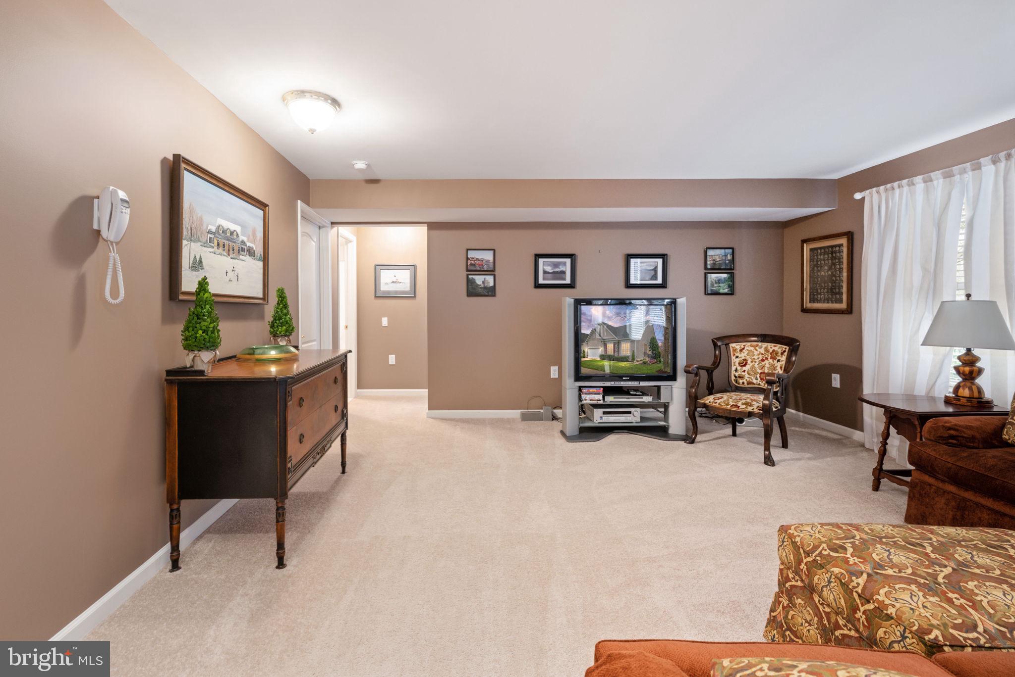 FALLS RUN - Residential