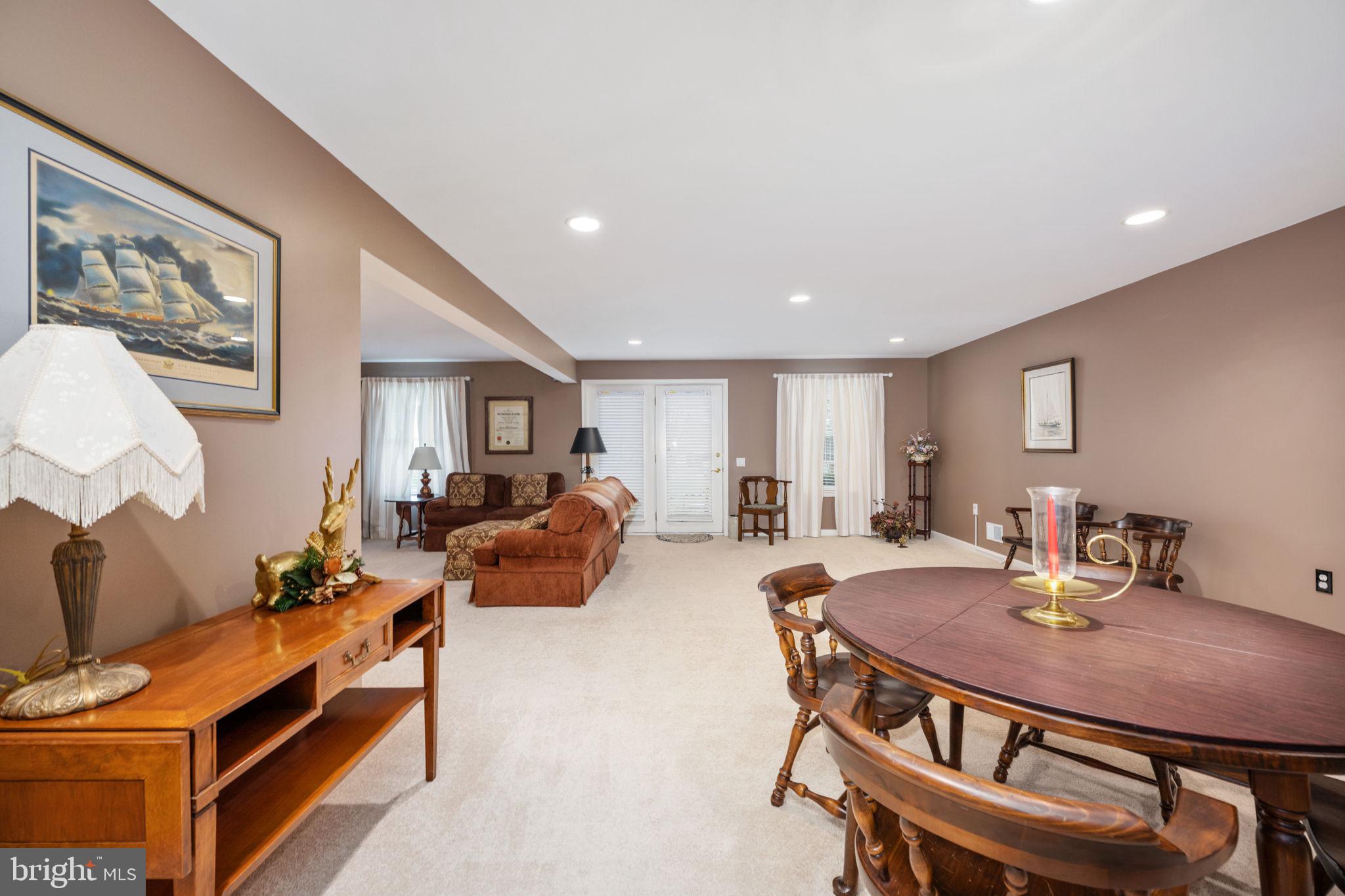 FALLS RUN - Residential