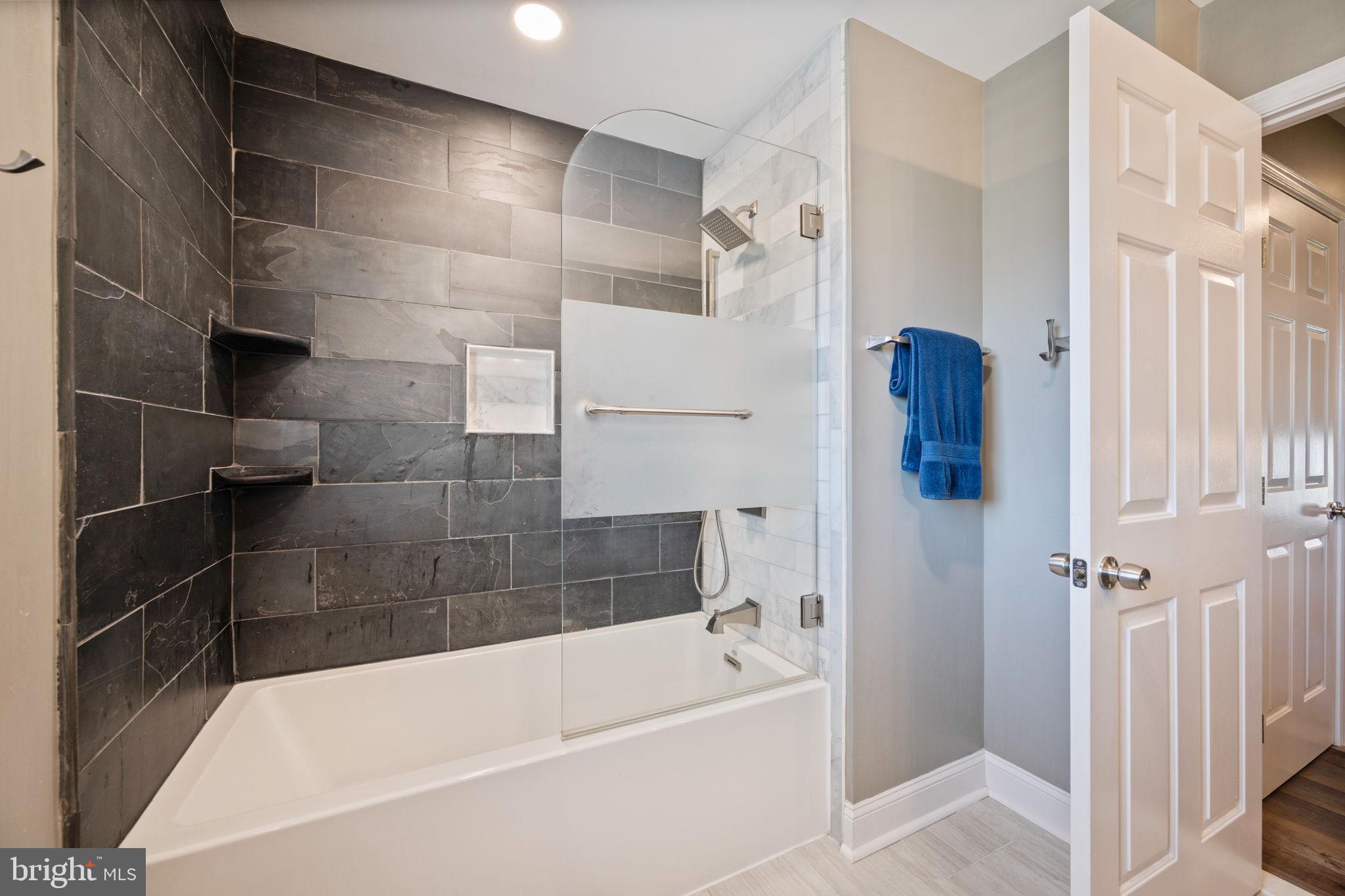 GAITHER HUNT - Residential