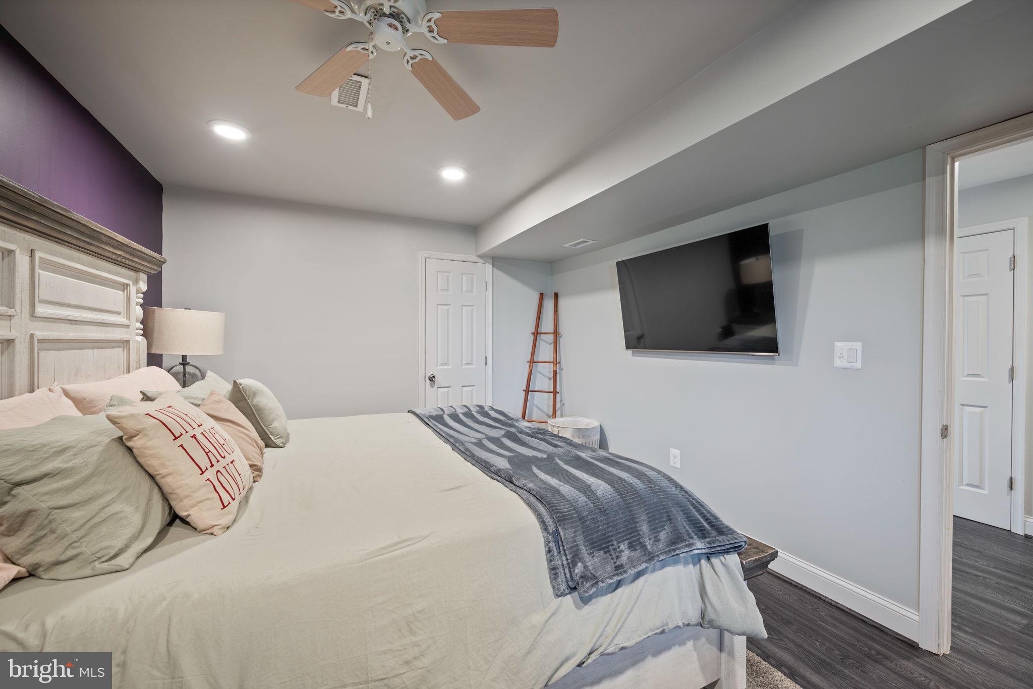 GAITHER HUNT - Residential