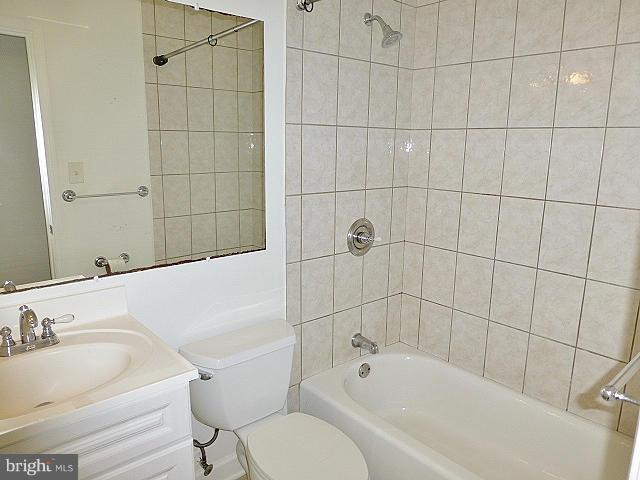 HALLMARK MANOR/WESTGATE - Residential