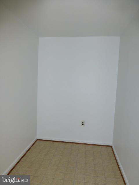 HALLMARK MANOR/WESTGATE - Residential