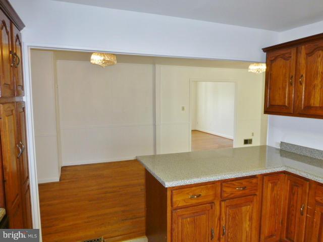 HALLMARK MANOR/WESTGATE - Residential