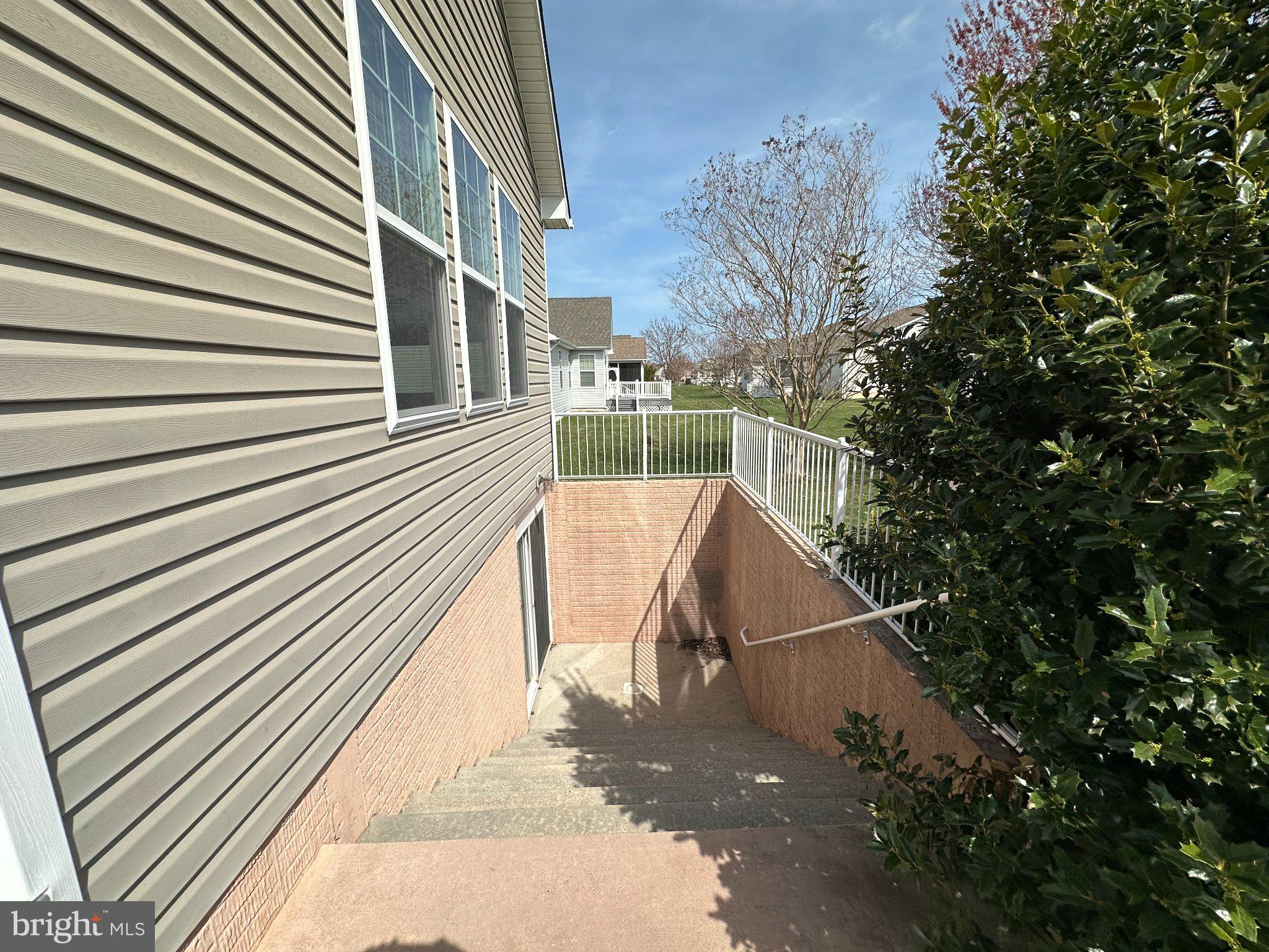 NASSAU GROVE - Residential