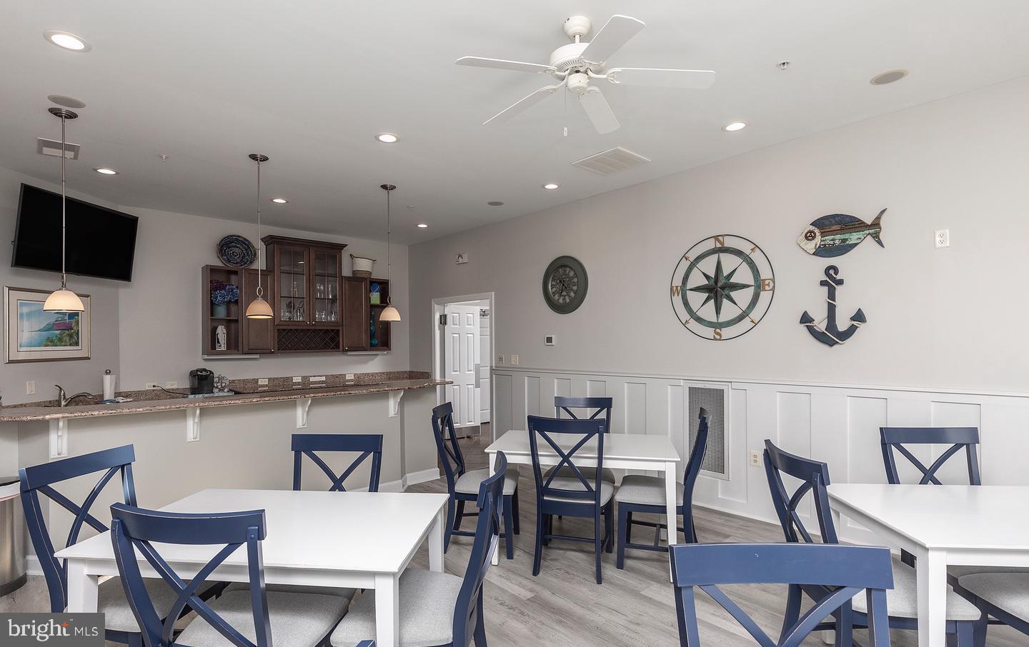 NASSAU GROVE - Residential