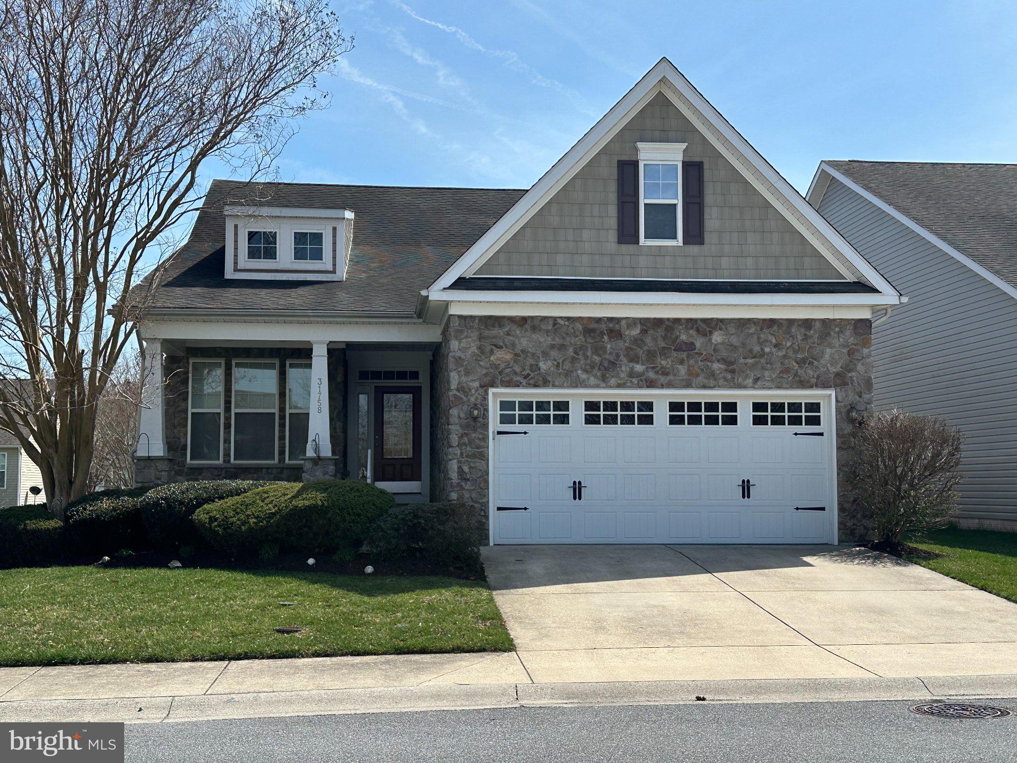 NASSAU GROVE - Residential