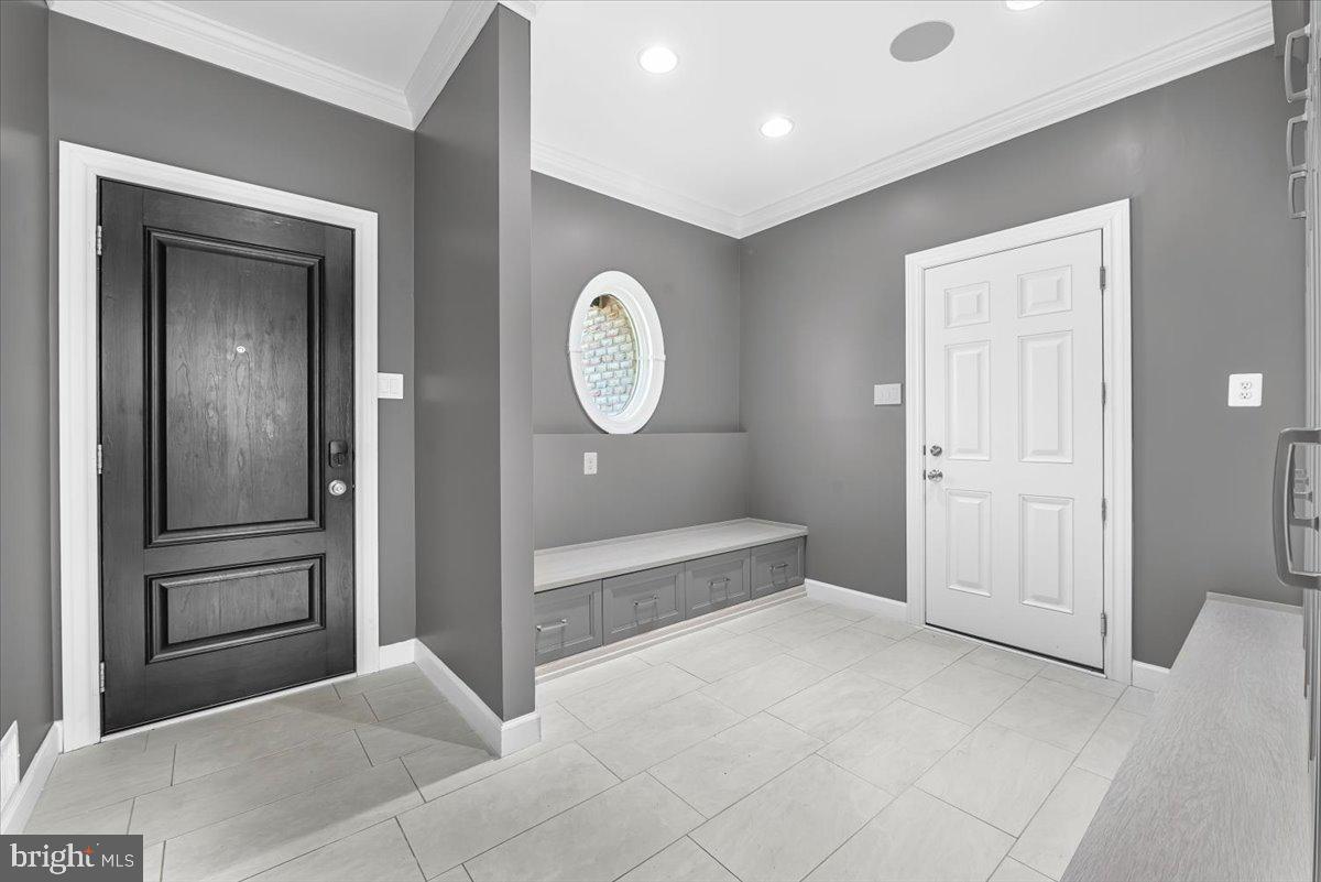 HIGHMEADOWS - Residential