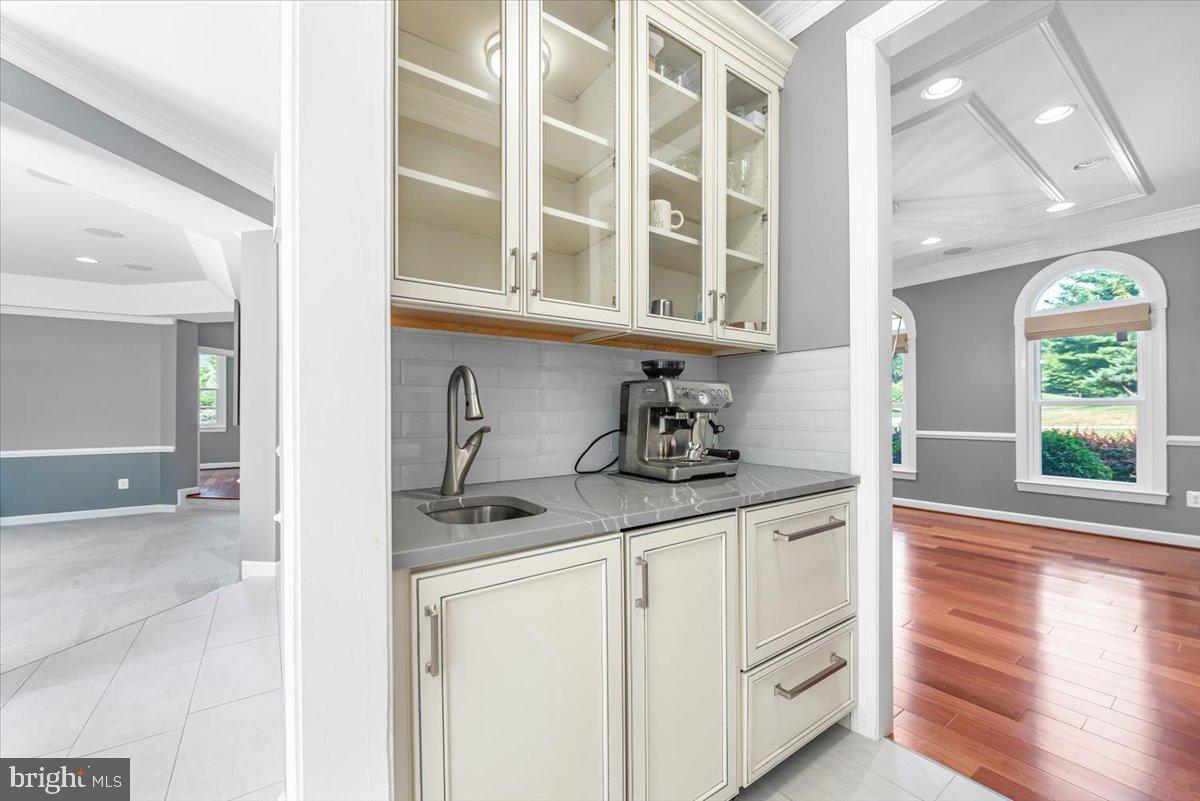 HIGHMEADOWS - Residential