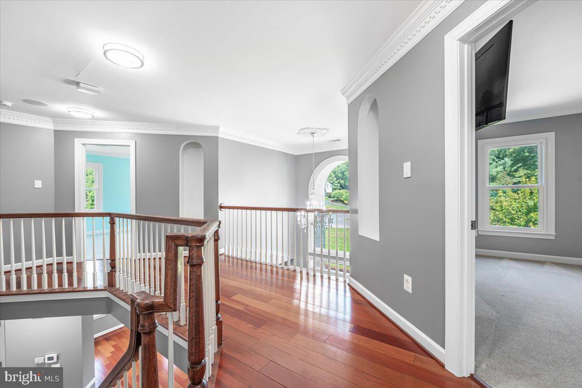 HIGHMEADOWS - Residential