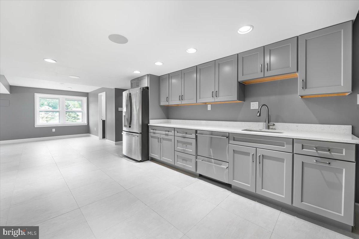 HIGHMEADOWS - Residential