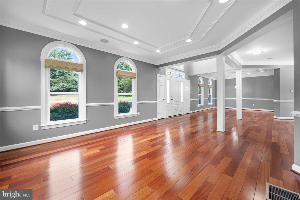 HIGHMEADOWS - Residential