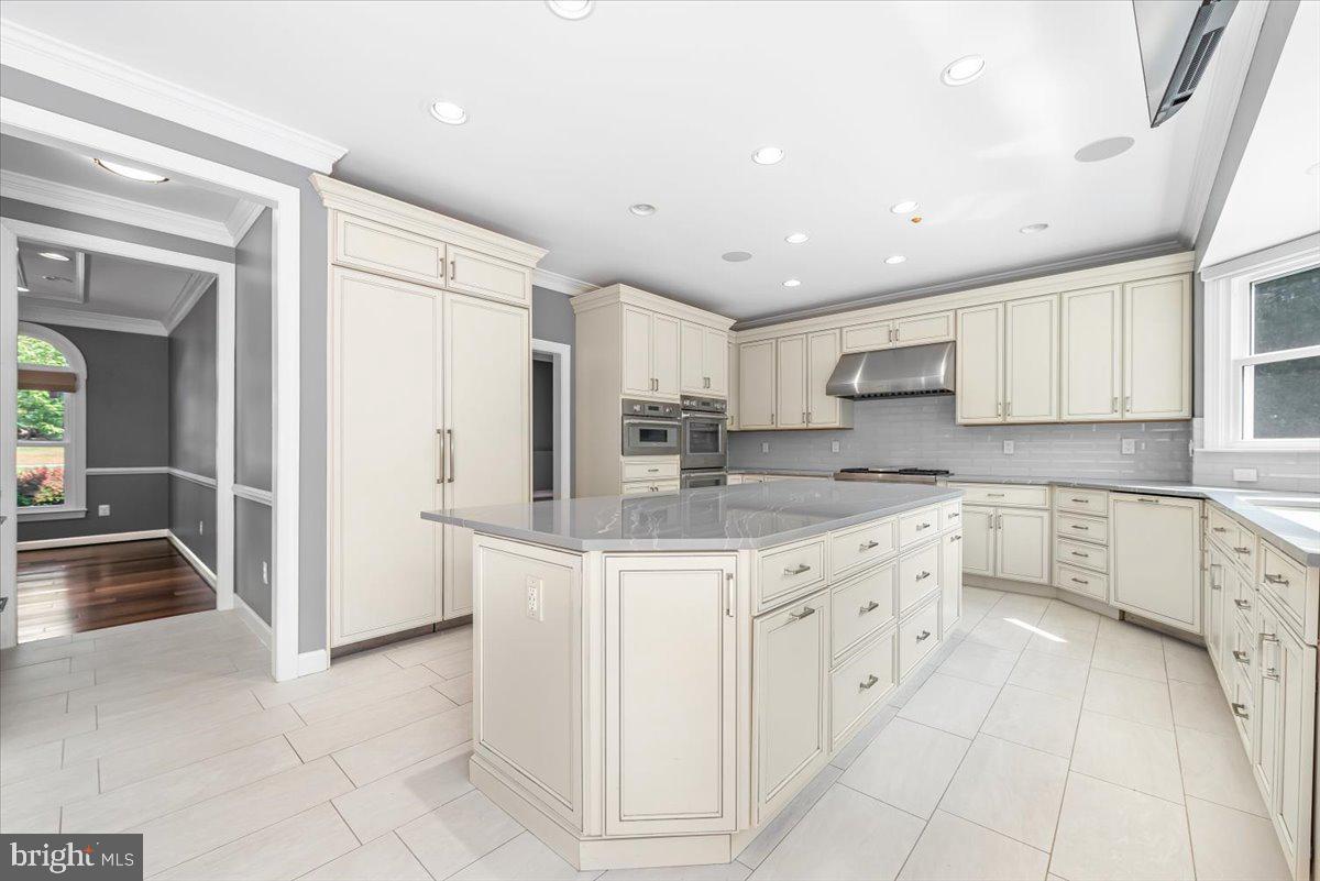 HIGHMEADOWS - Residential