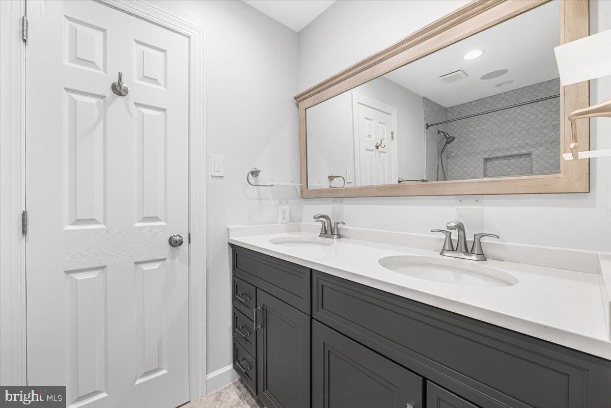 HIGHMEADOWS - Residential